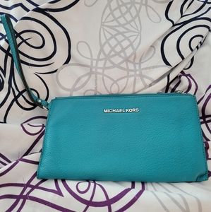 Michael Kors wristlet